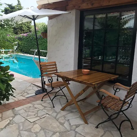 Cap Maisonette Avec Piscine Privative Апартаменты *