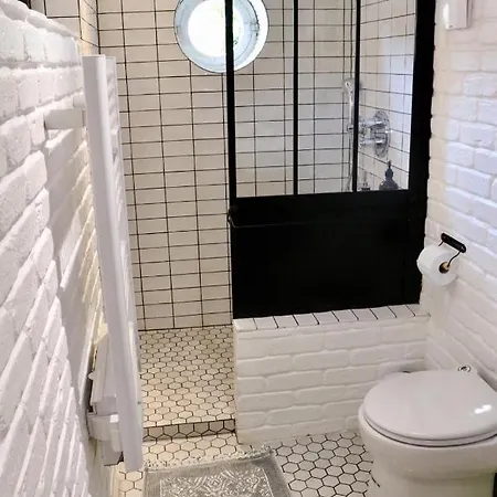 Cap Maisonette Avec Piscine Privative Апартаменты *